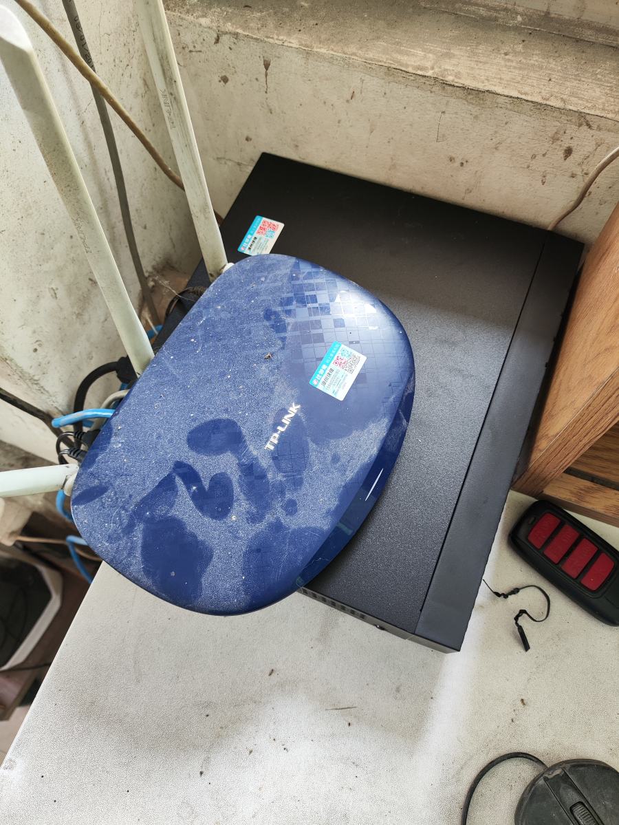 东荣前门门卫录像机